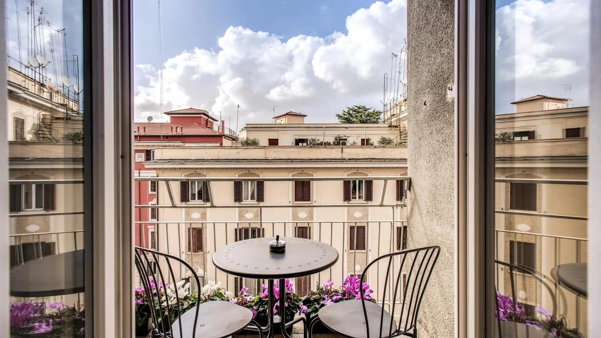 Nuovo Colonna Suite Rome - San Giovanni Apartments