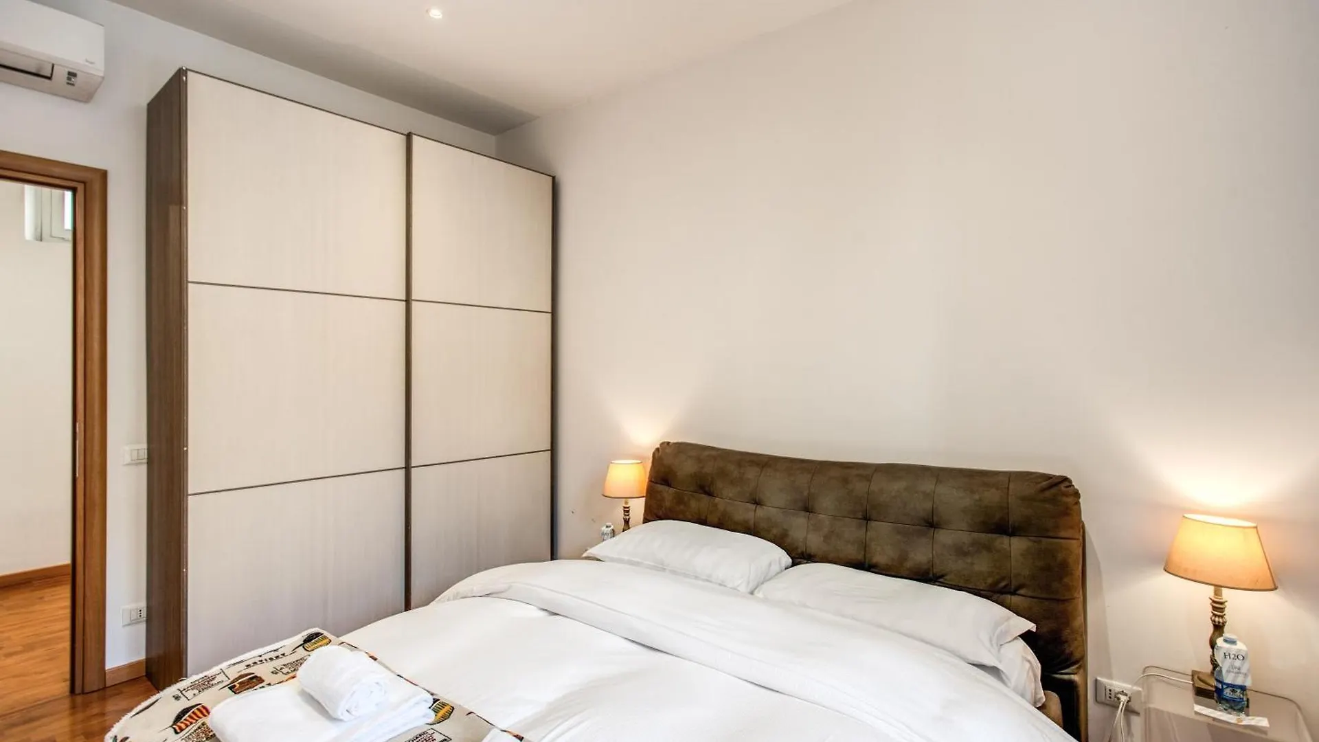 Nuovo Colonna Suite Rome - San Giovanni Apartments