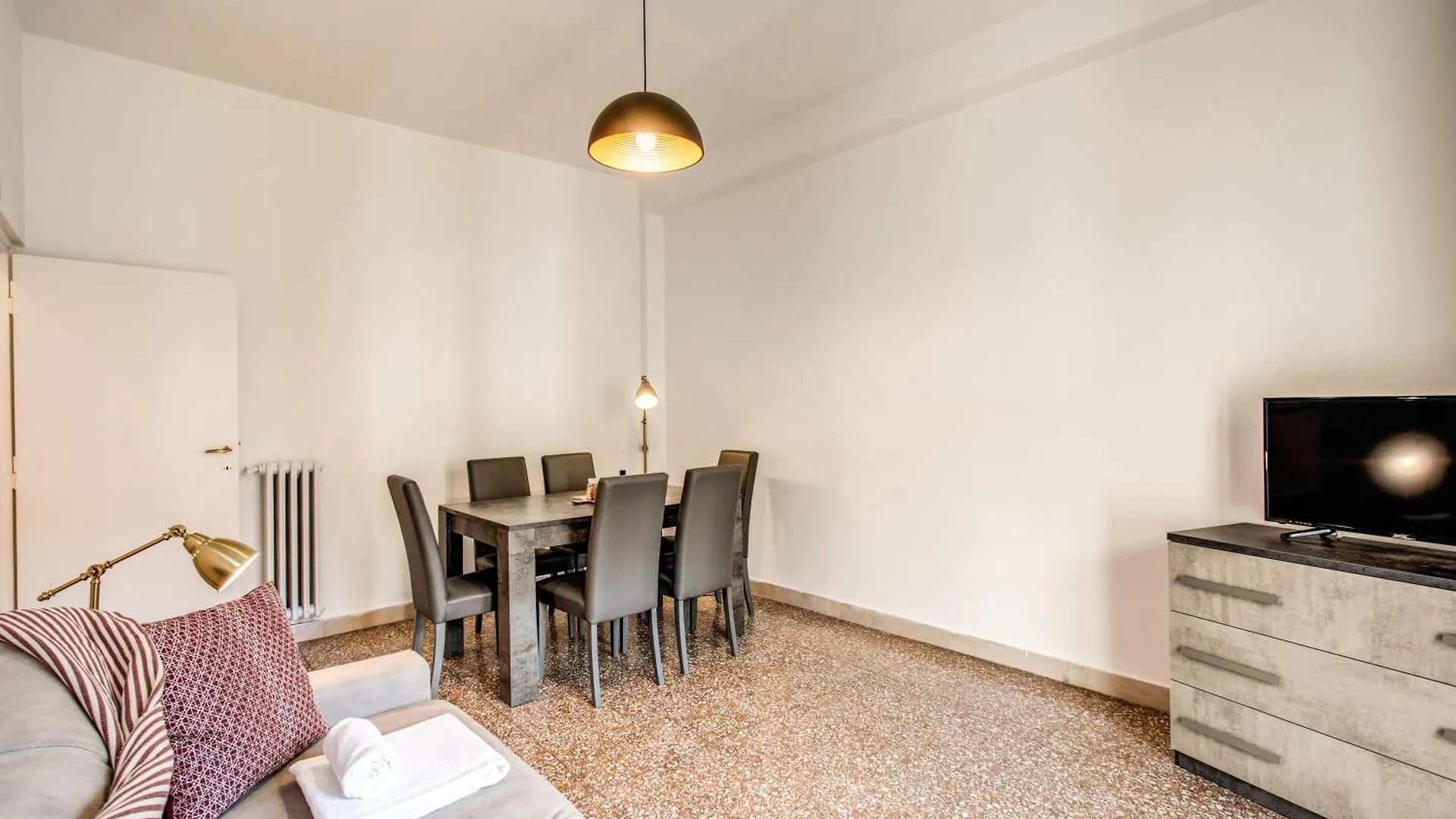 Nuovo Colonna Suite Rome - San Giovanni Apartments 0*,  Italy