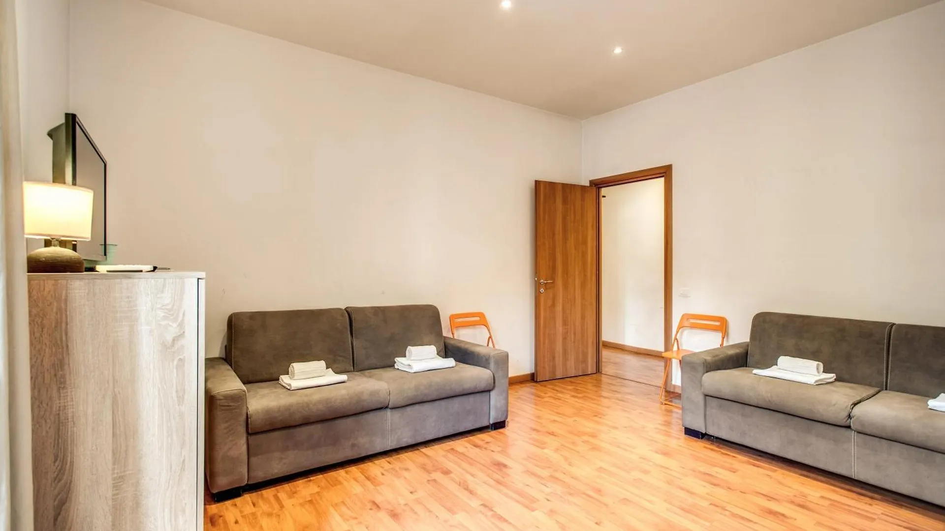 Nuovo Colonna Suite Rome - San Giovanni Apartments