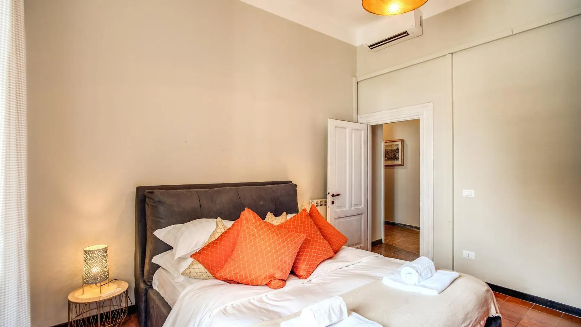 Nuovo Colonna Suite Rome - San Giovanni Apartments 0*,  Italy