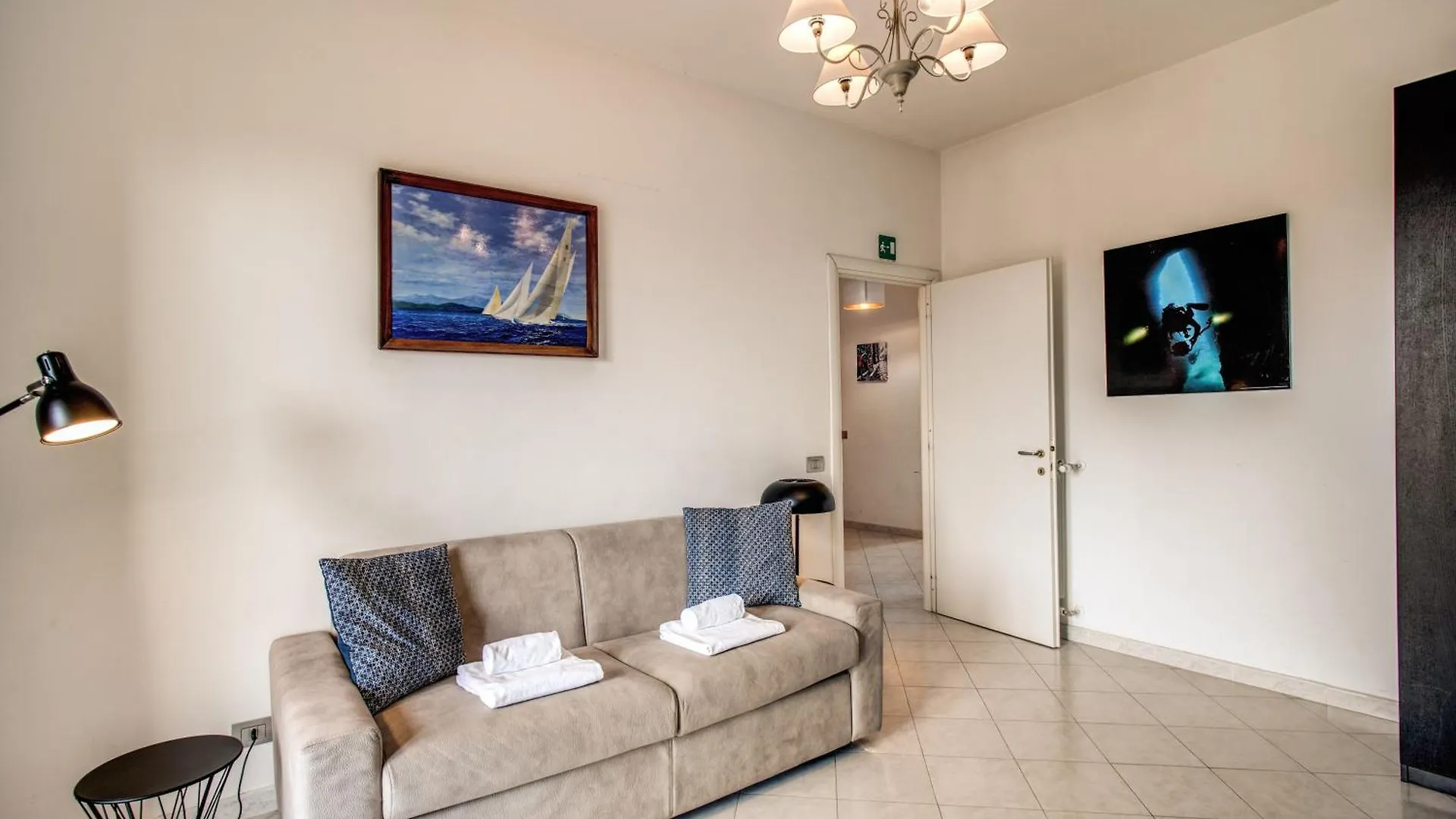 Nuovo Colonna Suite Rome - San Giovanni Apartments Italy