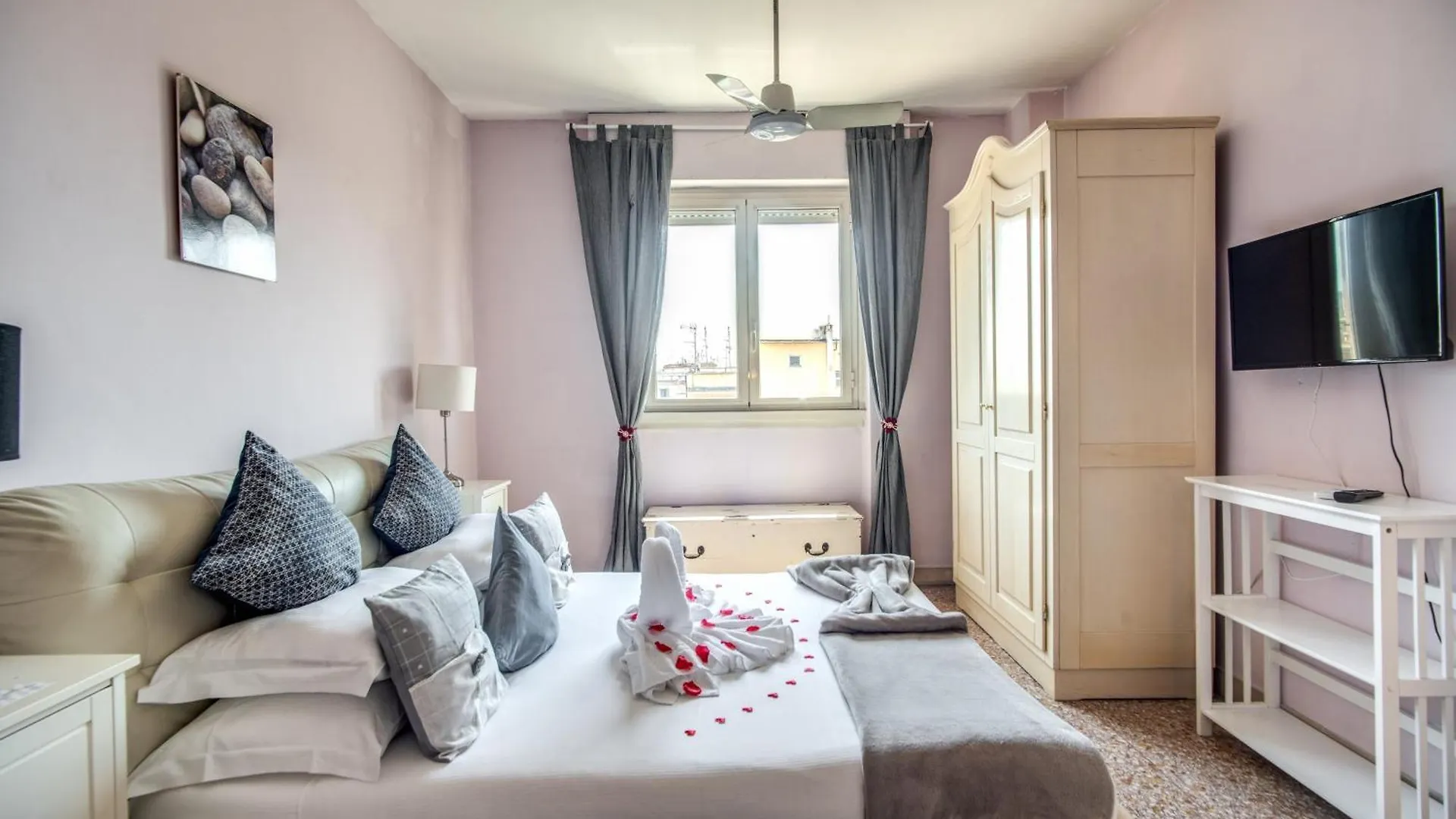 Nuovo Colonna Suite Rome - San Giovanni Apartments