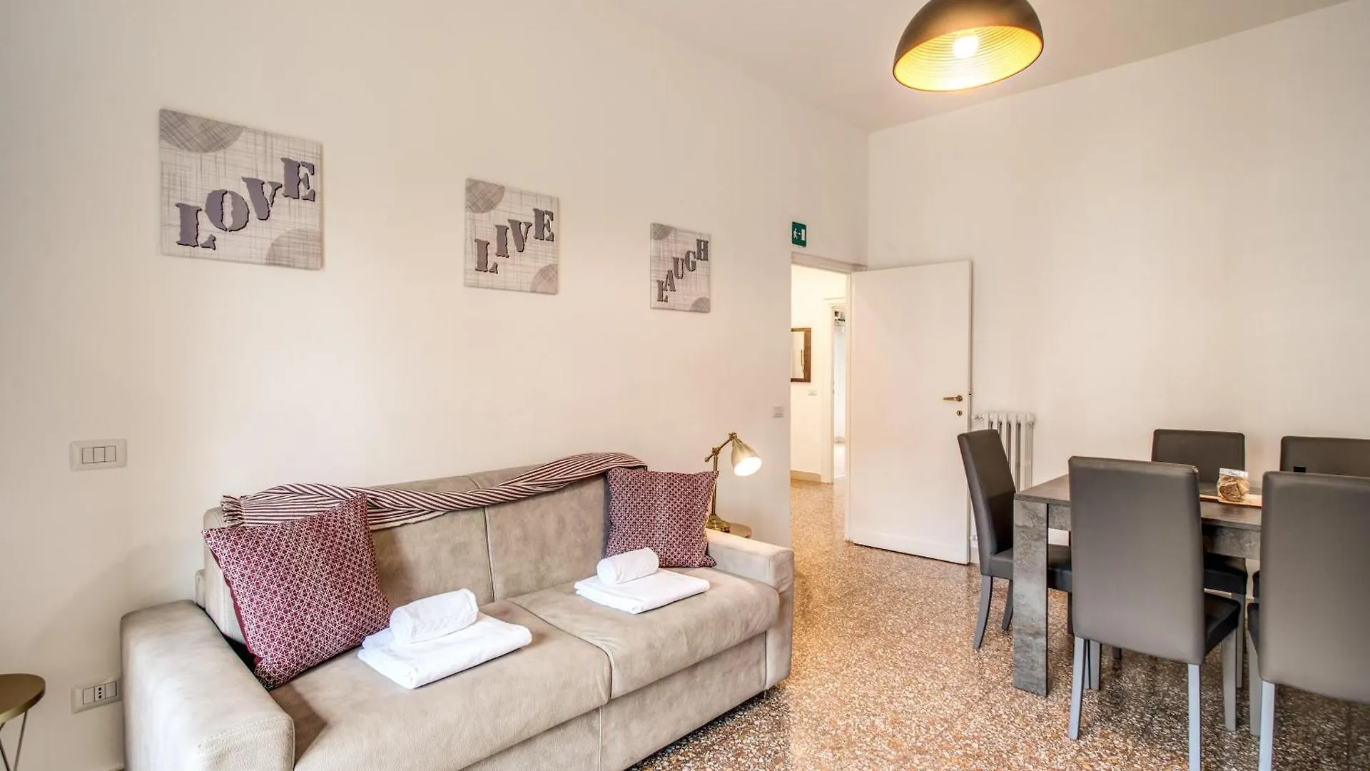 Nuovo Colonna Suite Rome - San Giovanni Apartments